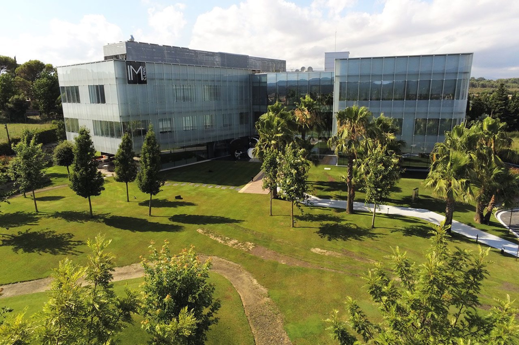 Jardines de IM Clinic en Sant Cugat